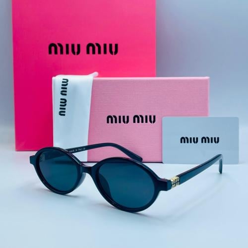 نظارة miu miu الترند