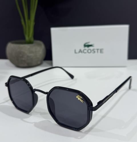 نظاره لاكوست