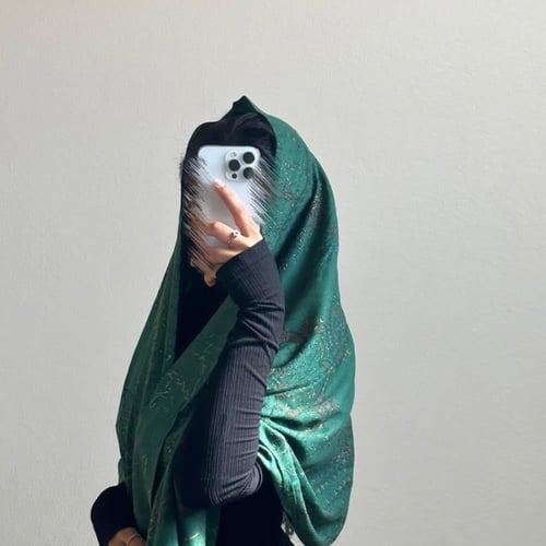 شال كشميري أخضر تطريز يدوي