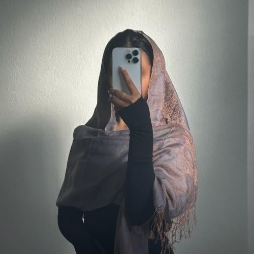 شال حرير خفيف