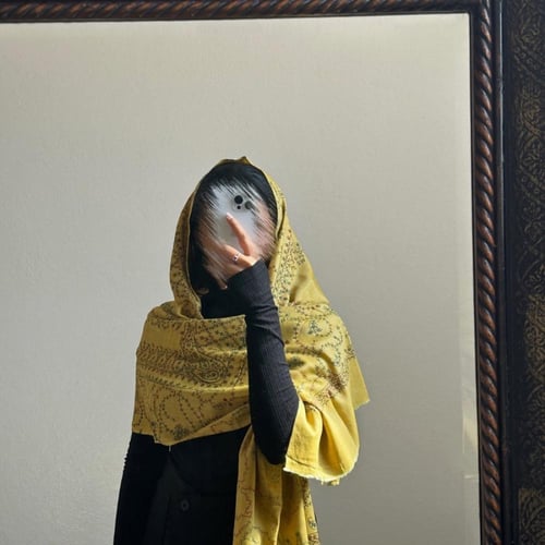 شال أصفر تطريز يدوي