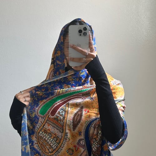 شال حرير مُطرز #ES6