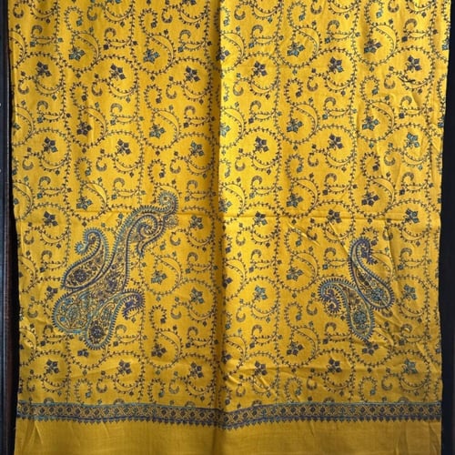 شال أصفر تطريز يدوي