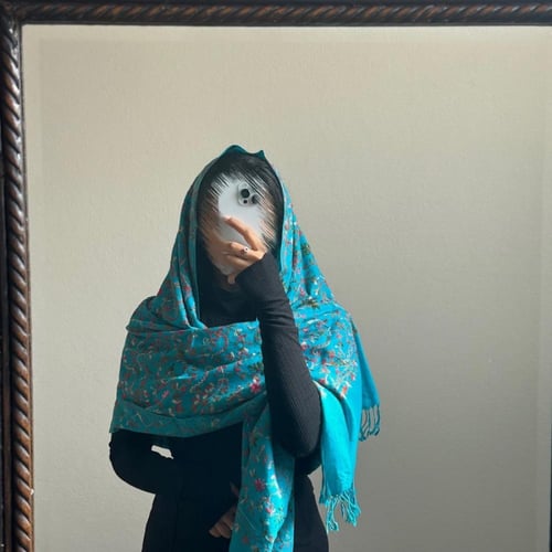 شال كشميري مطرز