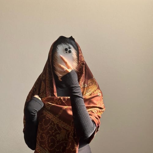 شال بني تطريز يدوي