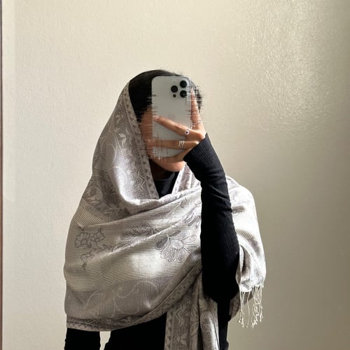 شال لؤلؤي #S1
