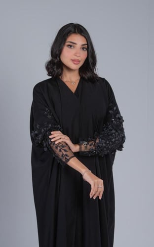 عباية نص بشت