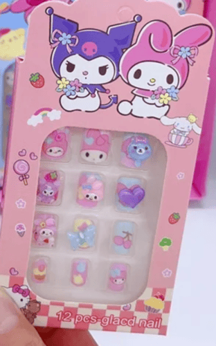 اظافر سانريو - Sanrio Fake Nails
