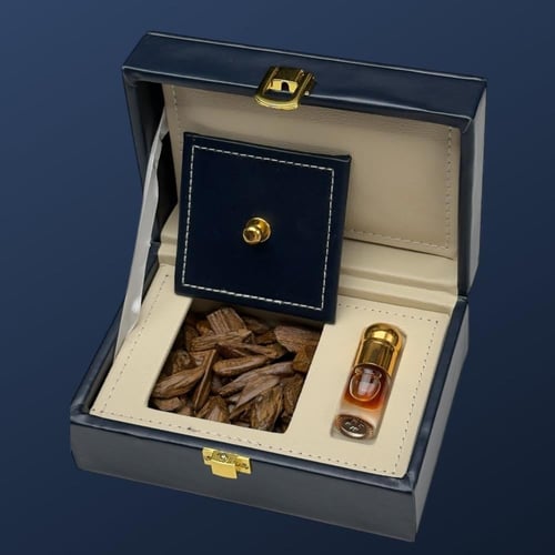 هدية رويال (ربع تولة+أوقية بخور) - هدية عطرية فاخر...