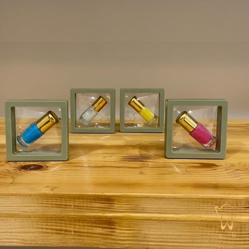 توزيعات بوكس شفاف. ربع تولة مسك منوع