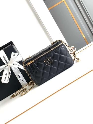 Box handbag, makeup bag 24a