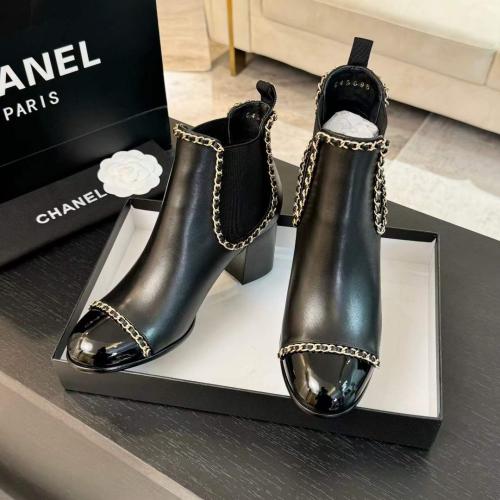 Chanel mid-heeled boot shoe