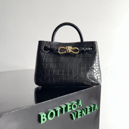 Bottega bag, Andimo, crocodile leather