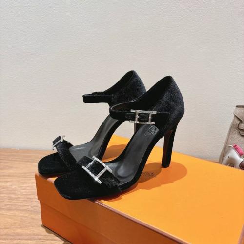 Hermes heel shoes for evenings velvet