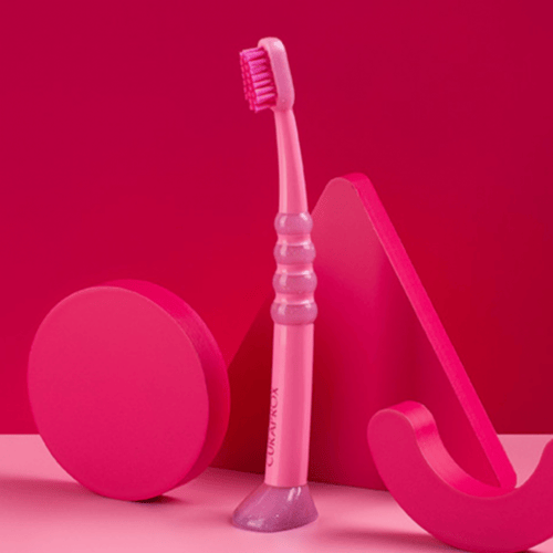 كيورابروكس فرشاة أسنان للأطفال 0-4 سنوات وردي