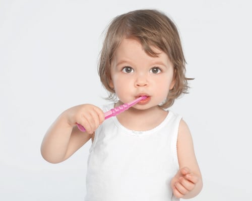 كيورابروكس فرشاة أسنان للأطفال 0-4 سنوات وردي