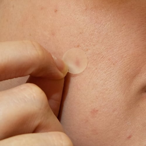 بانوكسيل لصقات ليلية شفافة لحب الشباب 40 قطعة