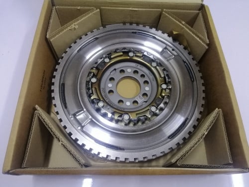 حذاف هونداي و كيا ديزل اصلي وكاله شامل رسوم الشحن...