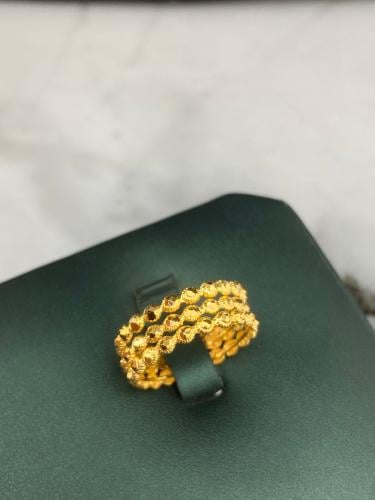 خاتم مرامي ذهب عيار21 فاخر و مميز مقاس21 وزن.3.70...