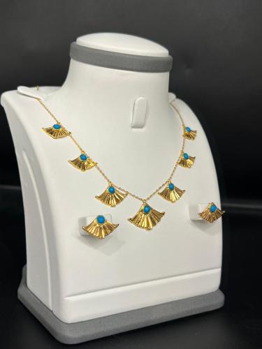 حلق و عقد الفيروزي ذهب عيار21 فاخر و مميز وزن 4.83...