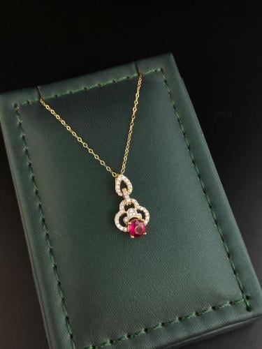 قلاده تصميم الماس فاخره و مميزه للهدايا وزن 2.01 ب...