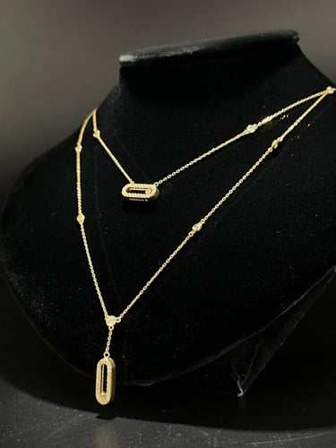 قلاده دورين ذهب عيار١٨ فاخره و مميزه لبس يومي الوز...