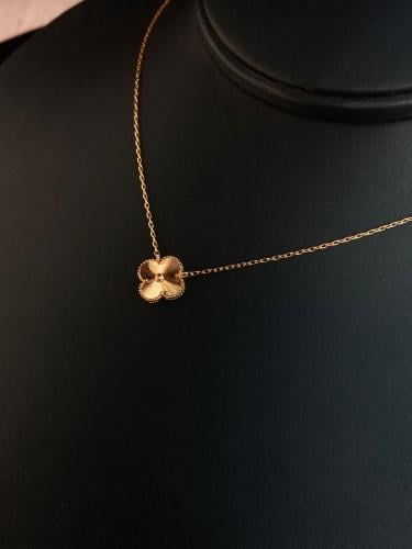 شوكر الورده ذهب عيار21 فاخره و مميزه وزن 2.46 بواب...