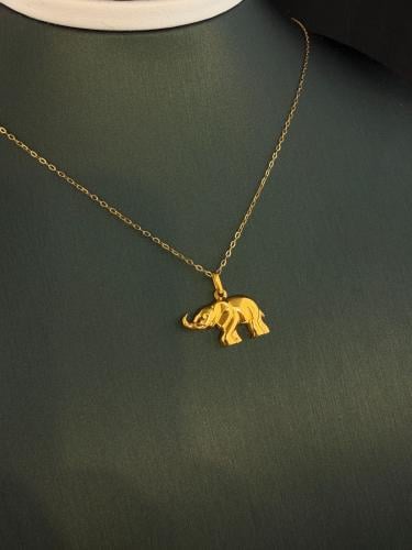 قلاده مميزه و انيقه للهدايا ذهب عيار18 وزن 1.85 بو...