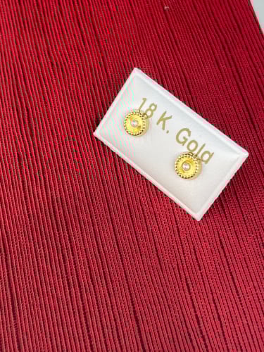 حلق طبي اسباني مميز و انيق عيار18