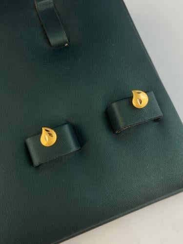 حلق شكل الدمعه ذهب عيار21 ناعم و انيق للهدايا بواب...