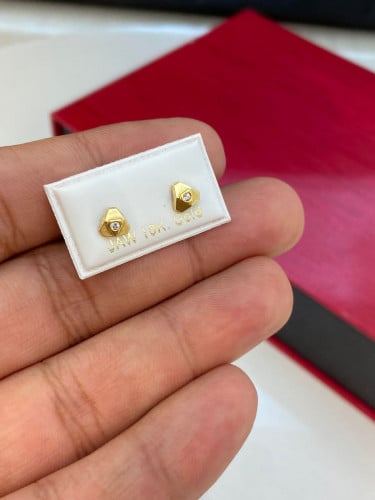 حلق طبي اسباني مميز و انيق عيار18