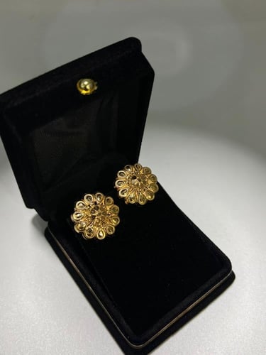 حلق الورده ذهب عيار21 فاخر و مميز بوابة.5