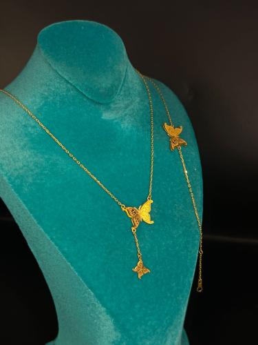 سواره و عقد الفراشة ذهب عيار21 فاخره و مميزه وزن 4...