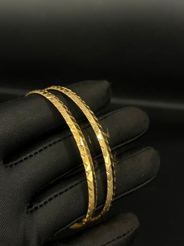 غوايش ذهب عيار21 فاخره و مميزه مقاس21 وزن 5.80 للح...