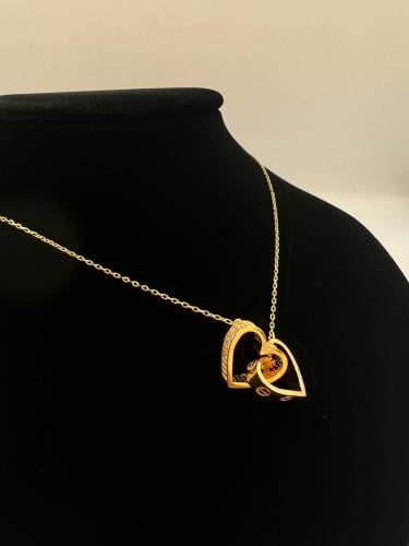 قلادة ‏عاشق معشوق Love forever ذهب عيار٢١ الوزن 6....