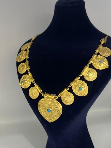 قلادة القردانة ذهب عيار21 فاخره و مميزه وزن 10.86...