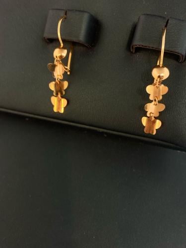 حلق الفراشة ذهب عيار21 فاخر و انيق وزن 1.47 يوابة....