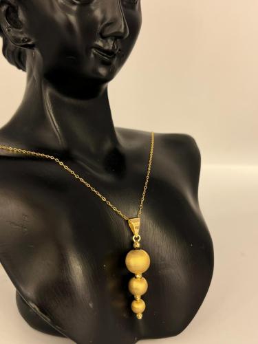 قلادة الكوره فاخره م مميزه ذهب عيار18 وزن 2.46 بوا...