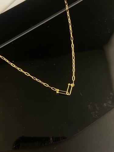 قلاده موديل الجنزير ذهب عيار18 فاخره و انيقه للهدا...