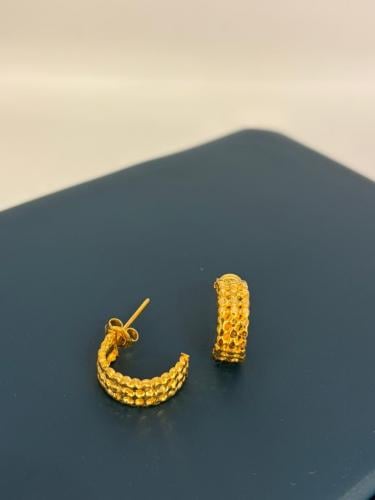 حلق ذهب عيار21 مميز و انيق لبس يومي وزن 3.94 بوابة...