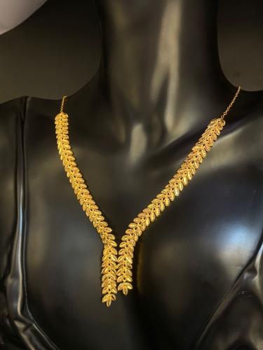 قلادة غصن الزيتون ذهب عيار21 فاخره و مميزه وزن 16....