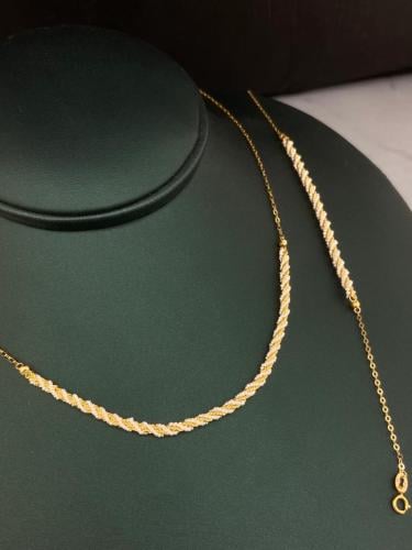 قلادة و سوارة لولو مقمش ذهب عيار21 وزن 4.08 بوابة....