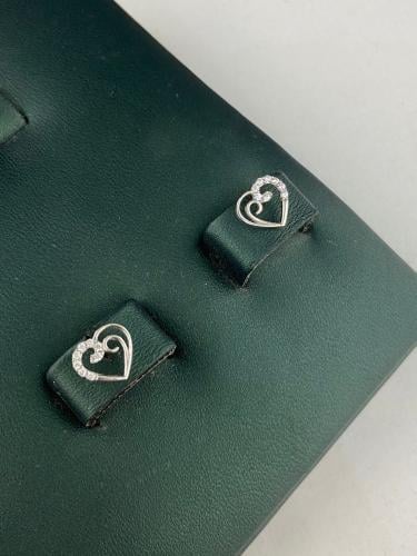 حلق القلب ذهب ابيض عبار١٨ تصميم الماس بوابة.4