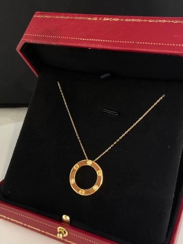 قلادة love ذهب عيار21 وزن 5.57 فاخره و انيق بوابة....