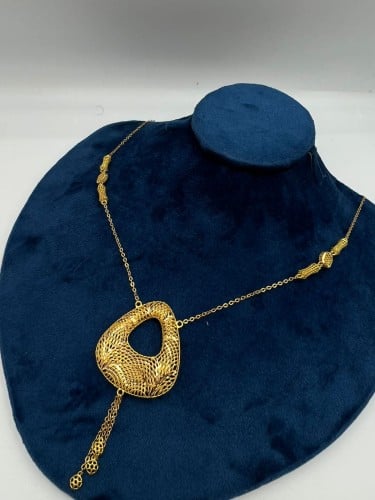 قلاده 3D فاخره و انيقه ذهب عيار21 الوزن 7.91