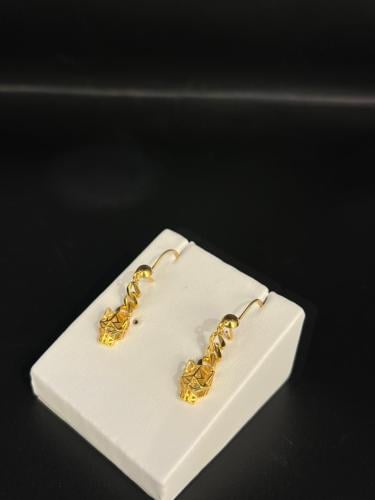 حلق التايقر فاخر و مميز ذهب عيار21 بوابة.4