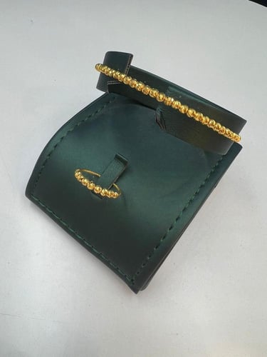 سواره و خاتم موديل الدوريكا ذهب عيار21 الوزن 7.08...