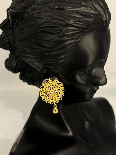 حلق ذهب عيار21 فاخر و مميز موديل هندي وزن5.00 بواب...