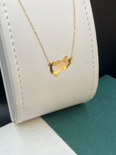 عقد حب مميز و انيق عيار21