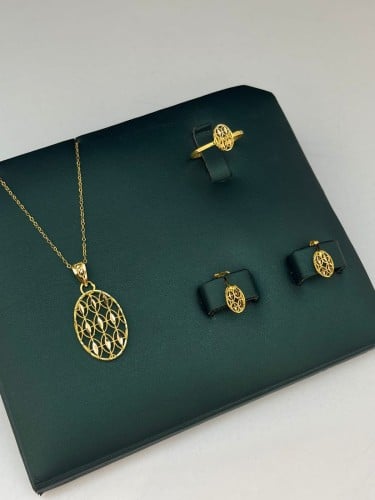 نص طقم ذهب عيار21 فاخر و انيق الوزن مقاس17 الوزن 4...